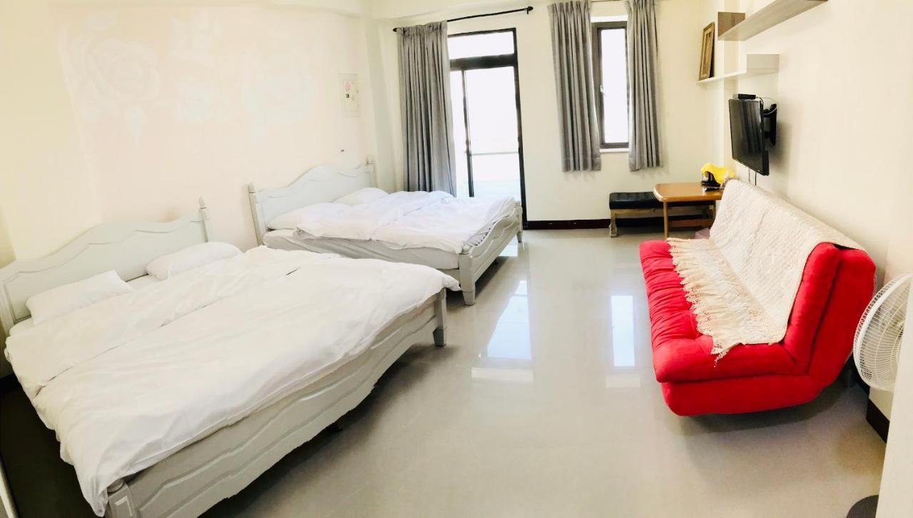 花園夜市易民宿 Tainan Exterior photo